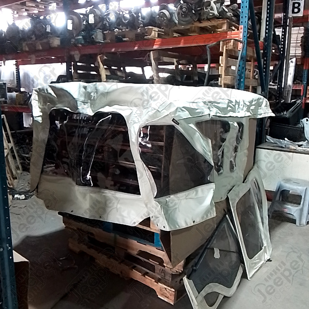 N.O.S. : Bâche capotage sans fixation (marque Bestop) couleur blanche pour Jeep CJ6