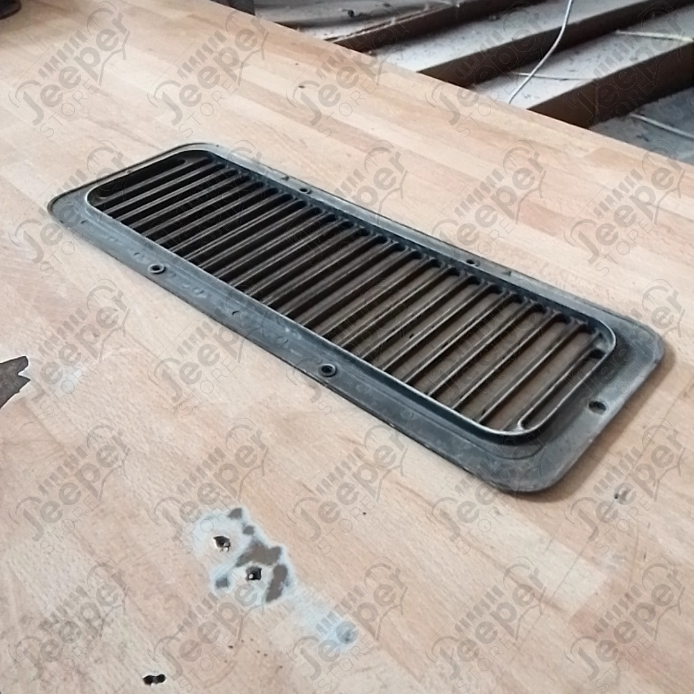 Occasion : Grille de prise d'air en plastique pour Jeep CJ5, CJ7