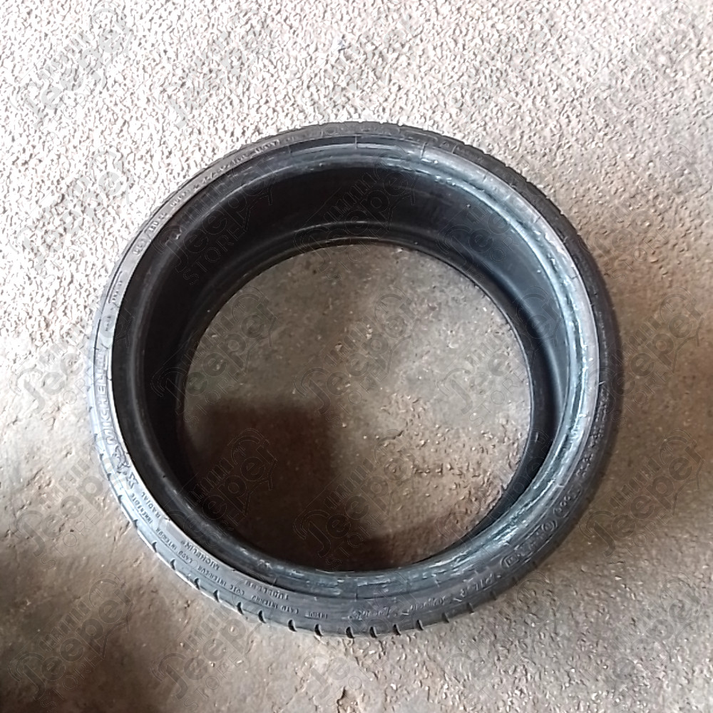 Occasion : Lot de 2 pneus MICHELIN Pilot Super Sport 235/30ZR19 pour Jeep DIVERS, BV, BU, MP, MK, PMK, KL