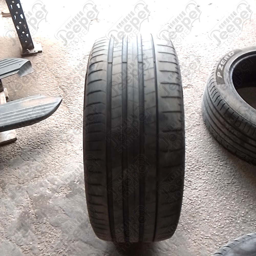 Occasion : Lot de 4 pneus PIRELLI PZero 275/45R21 pour Jeep WL, WK2, DIVERS