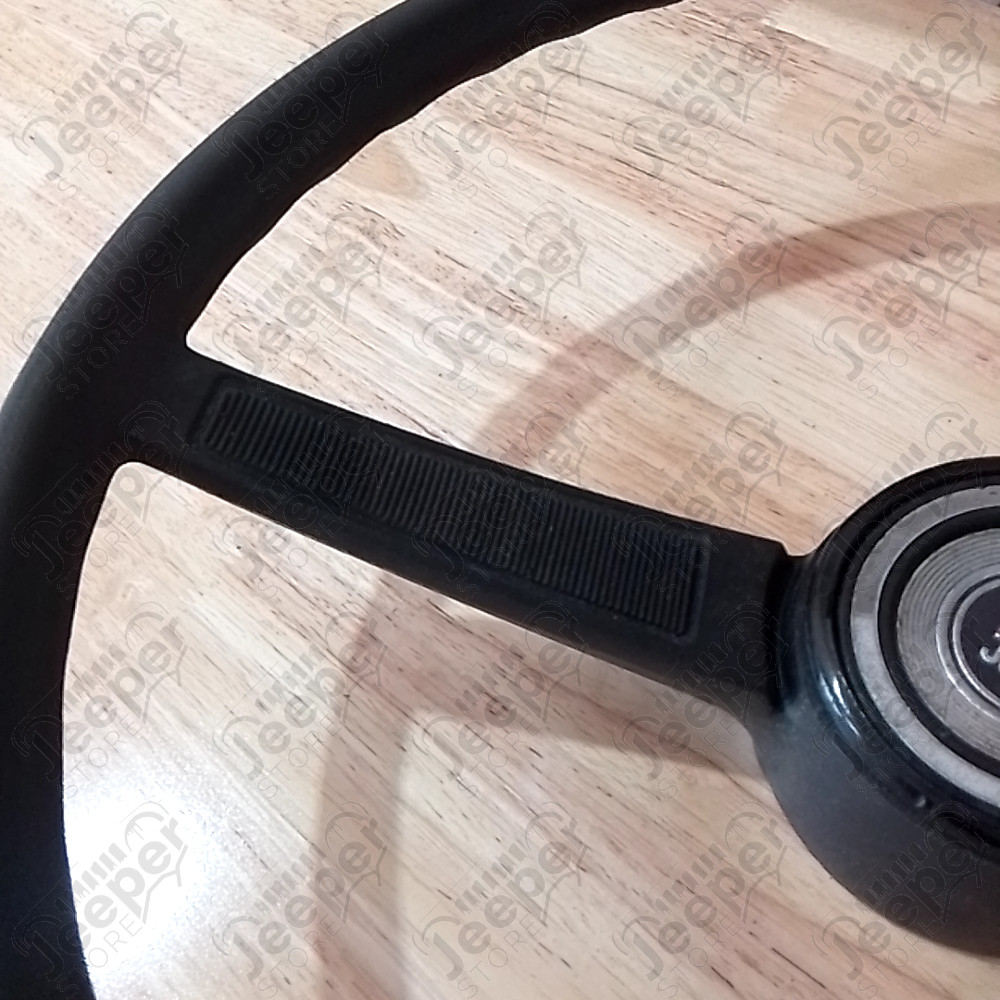 Occasion : Volant noir pour Jeep C104, DIVERS