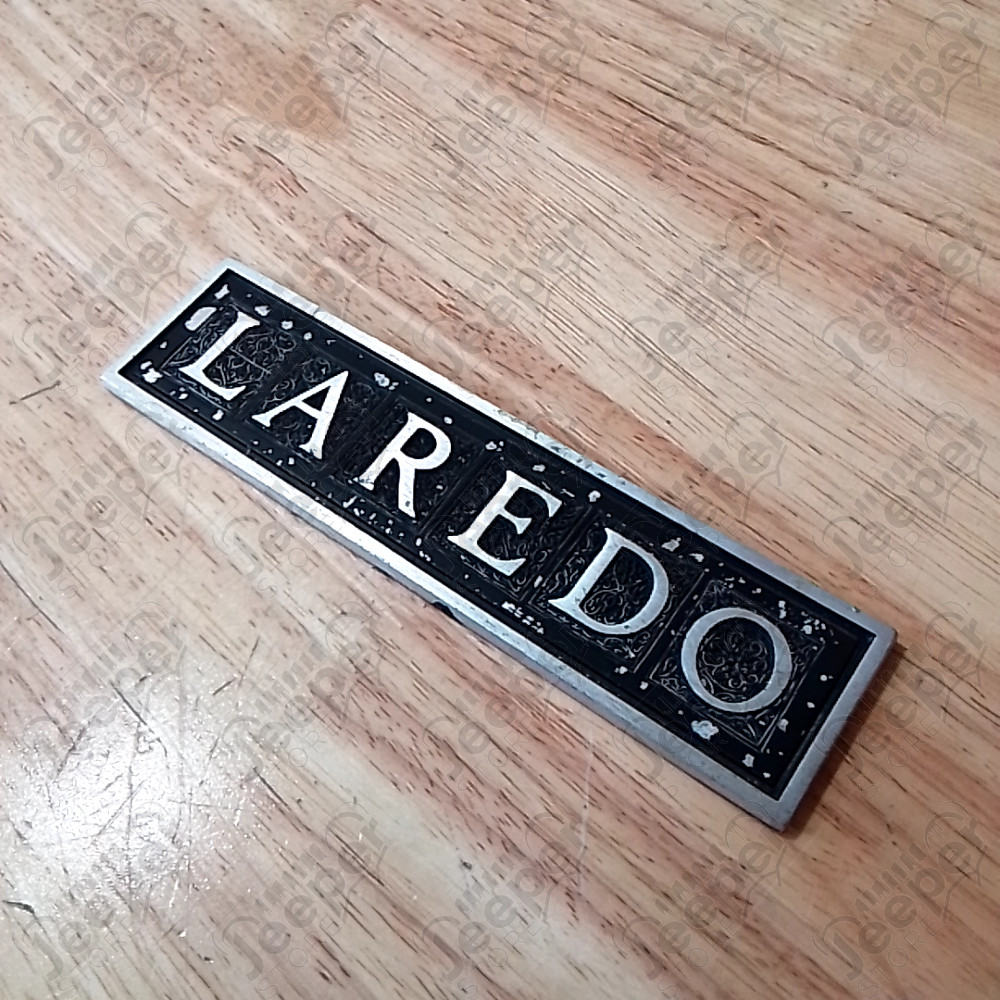 Occasion : Emblème logo "LAREDO" pour Jeep CJ7, YJ, XJ, ZJ, ZG