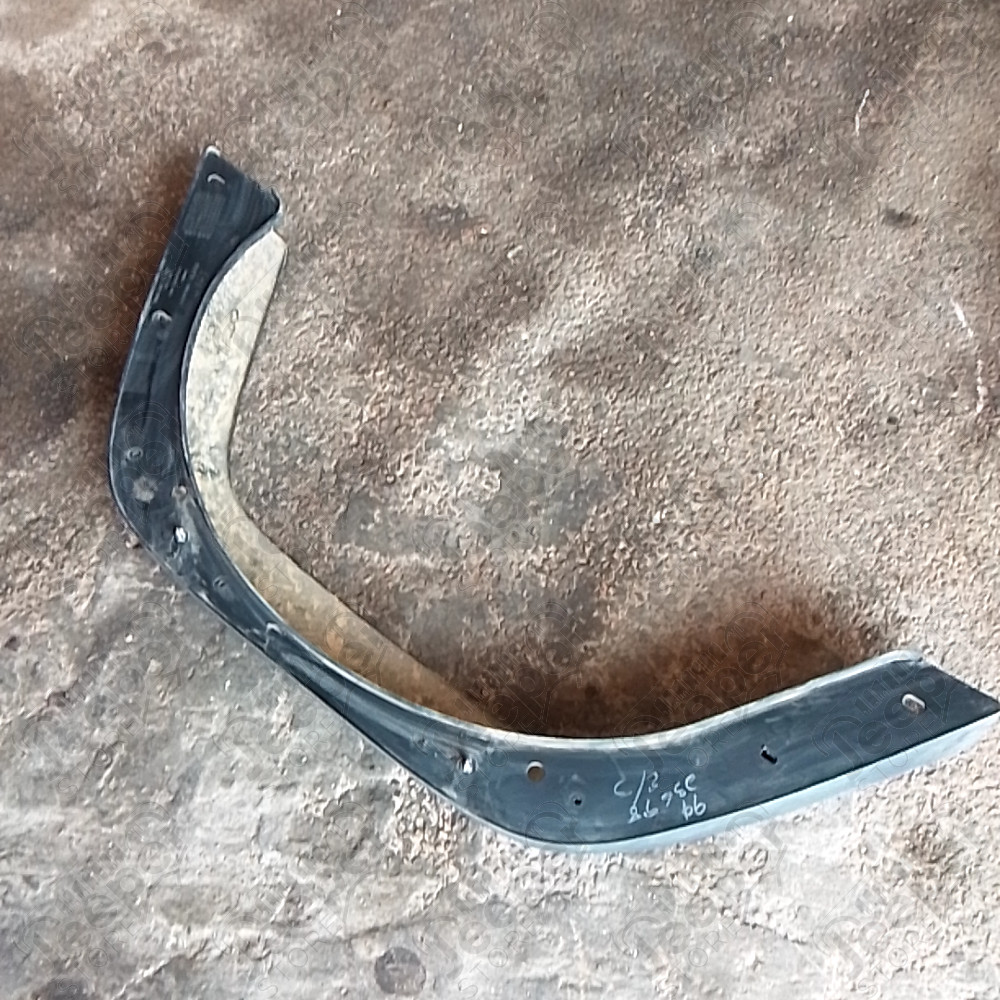 Occasion : Elargisseur d'aile arrière gauche noir (abîmé) pour Jeep Wrangler TJ