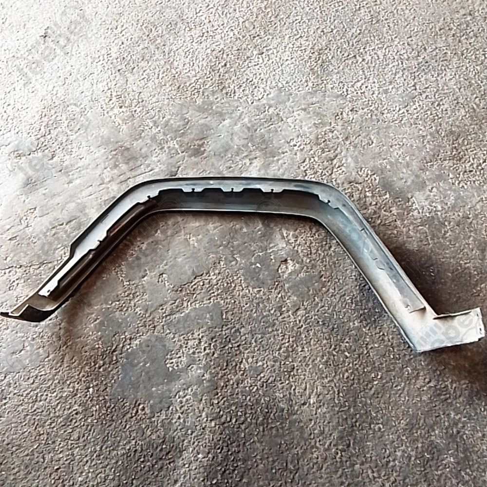 Occasion : Elargisseur d'aile avant gauche noir pour Jeep Cherokee XJ