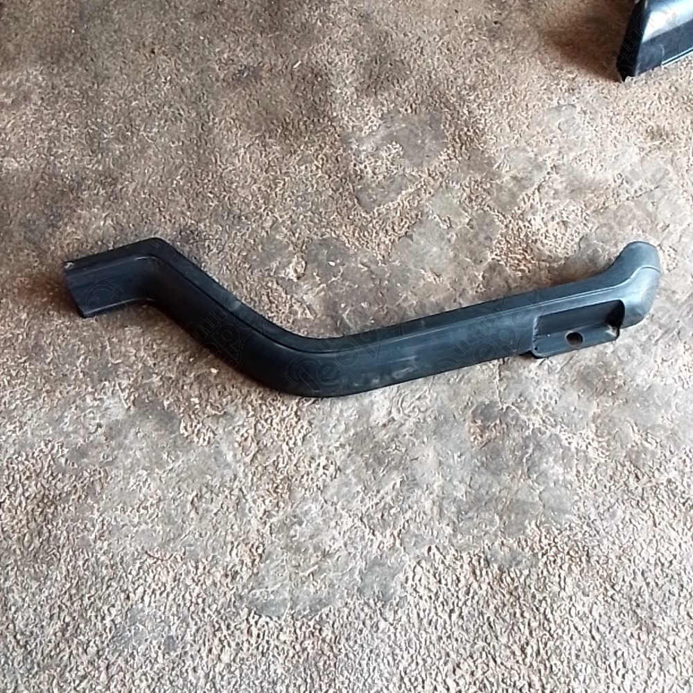 Occasion : Elargisseur d'aile avant gauche noir pour Jeep Wrangler YJ