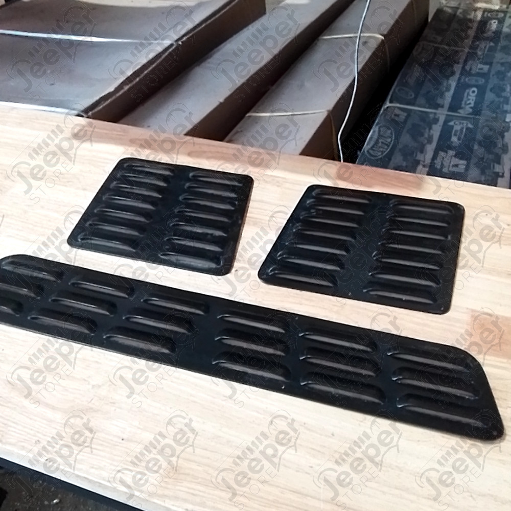 Occasion : Kit de 3 aérations de capot moteur marque GENRIGHT noires pour Jeep DIVERS, ZJ, ZG, XJ, MJ, TJ, YJ, CJ8