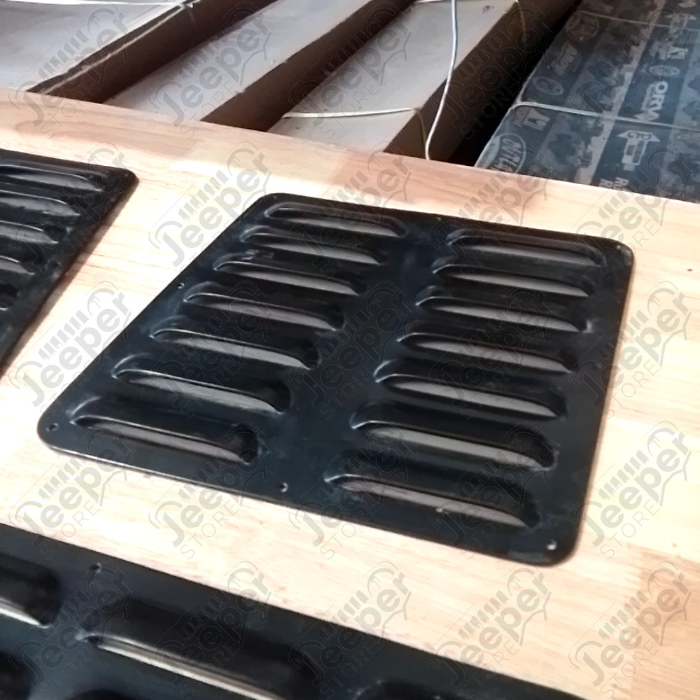 Occasion : Kit de 3 aérations de capot moteur marque GENRIGHT noires pour Jeep DIVERS, ZJ, ZG, XJ, MJ, TJ, YJ, CJ8