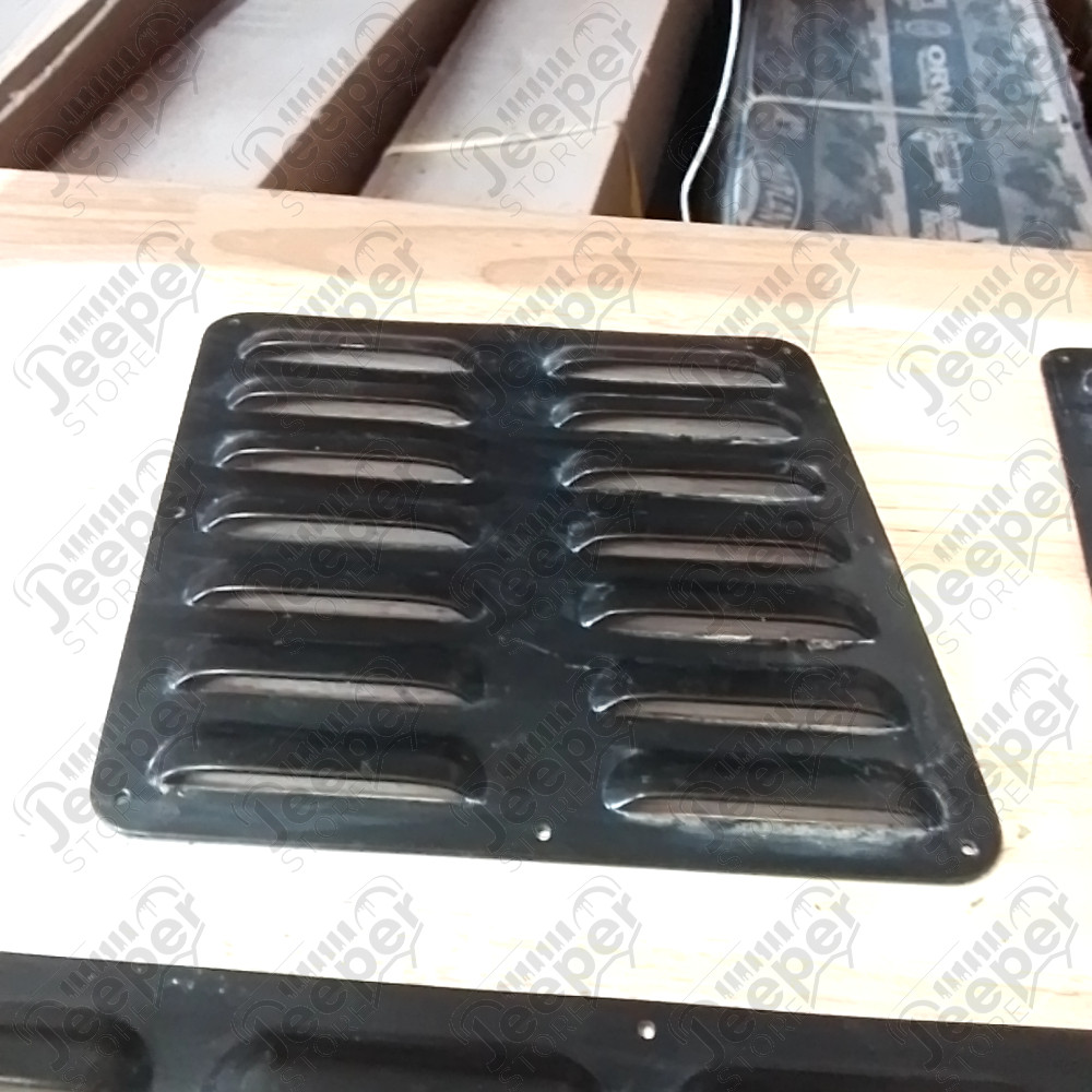 Occasion : Kit de 3 aérations de capot moteur marque GENRIGHT noires pour Jeep DIVERS, ZJ, ZG, XJ, MJ, TJ, YJ, CJ8