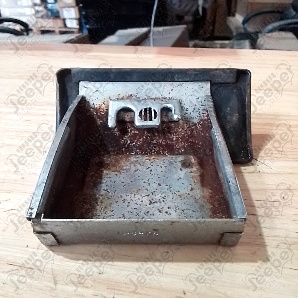 Occasion : Cendrier d'origine pour Jeep CJ5, CJ6, CJ7, CJ8