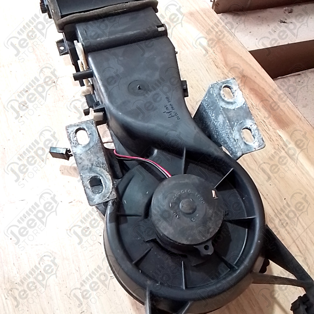 Occasion : Moteur ventilateur chauffage conducteur pour Cadillac Seville STS 4.6L V8 - 32 soupapes - 4 portes - Boite automatique 4 rapports