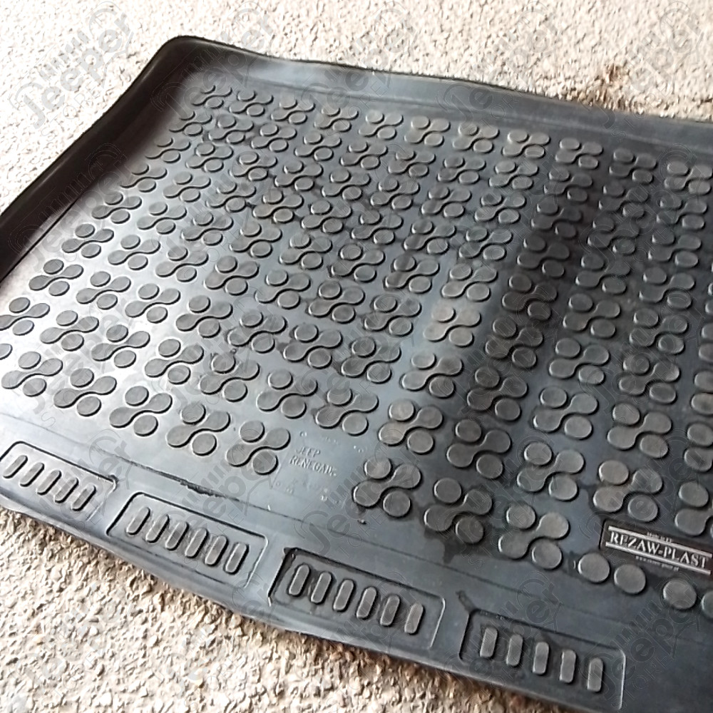 Occasion : Tapis de coffre en caoutchouc REZAW-PLAST pour Jeep Wrangler JK
