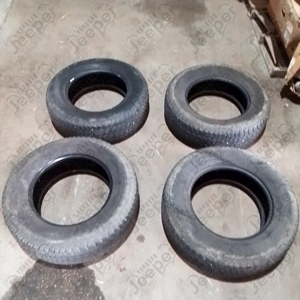 Occasion : Lot de 4 pneus BRIDGESTONE DUELER 255/70R18 pour Jeep Wrangler JK
