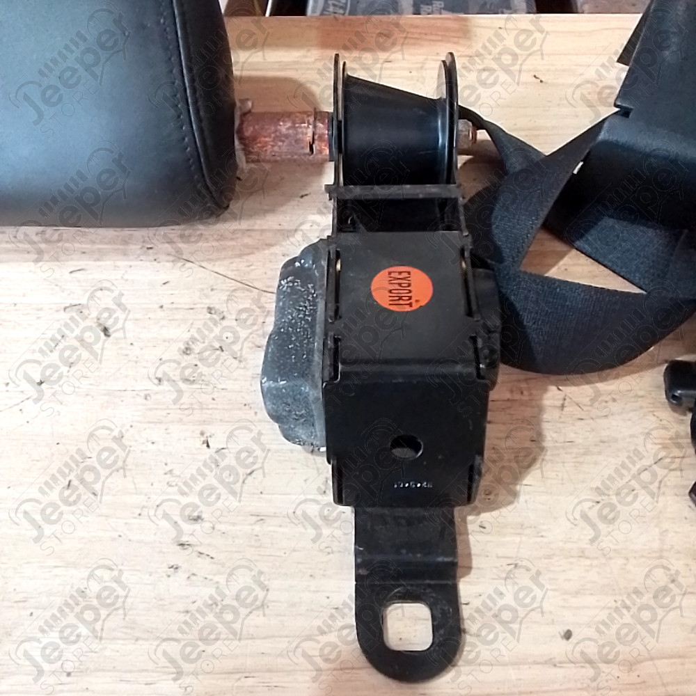 Occasion : Appuie tête + ceinture de sécurité arrière gauche pour Cadillac Seville STS 4.6L V8 - 32 soupapes - 4 portes - Boite automatique 4 rapports