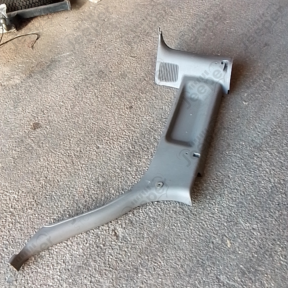 Occasion : Garniture de coffre gauche pour Jeep Grand Cherokee WJ, WG