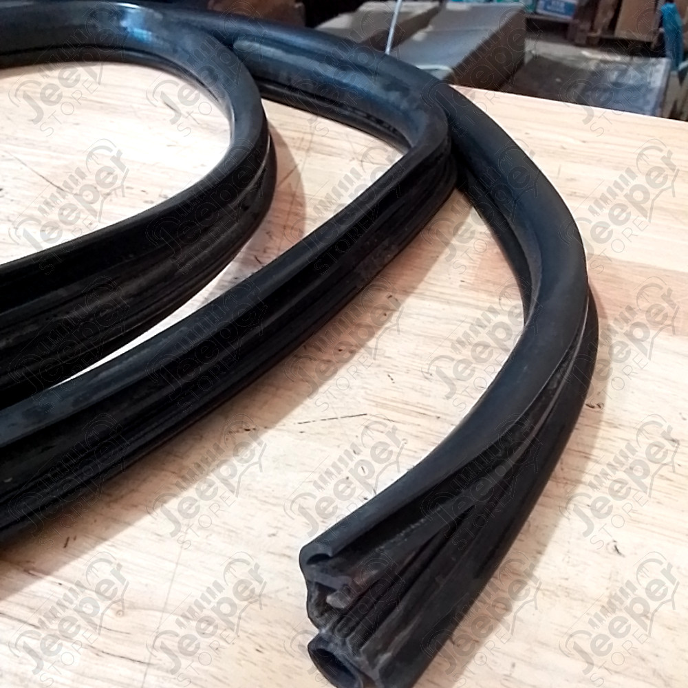 Occasion : Joint de porte arrière droit pour Jeep Grand Cherokee WJ, WG