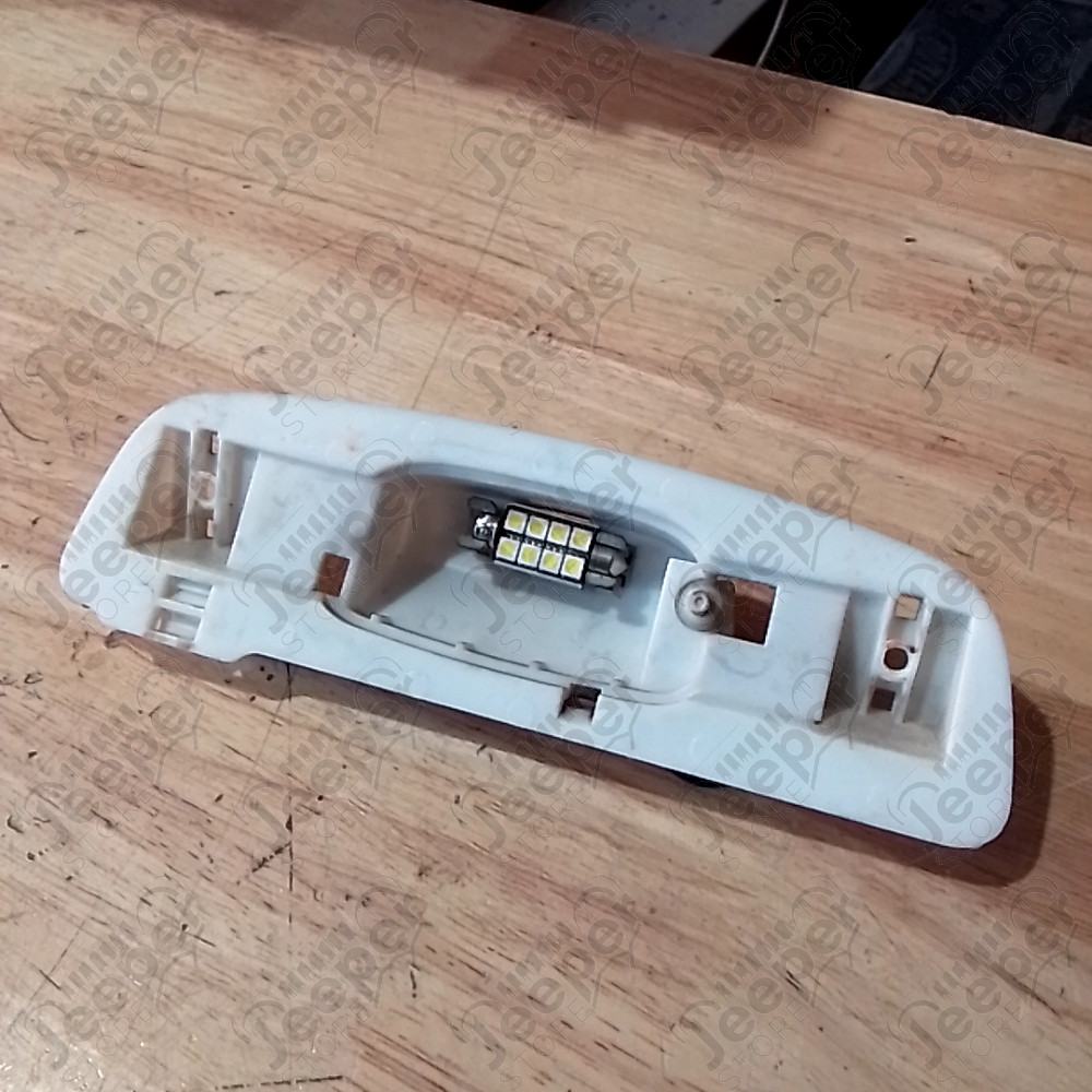 Occasion : Lumière plafonnier derrière poignée côté gauche pour Jeep Grand Cherokee WJ, WG