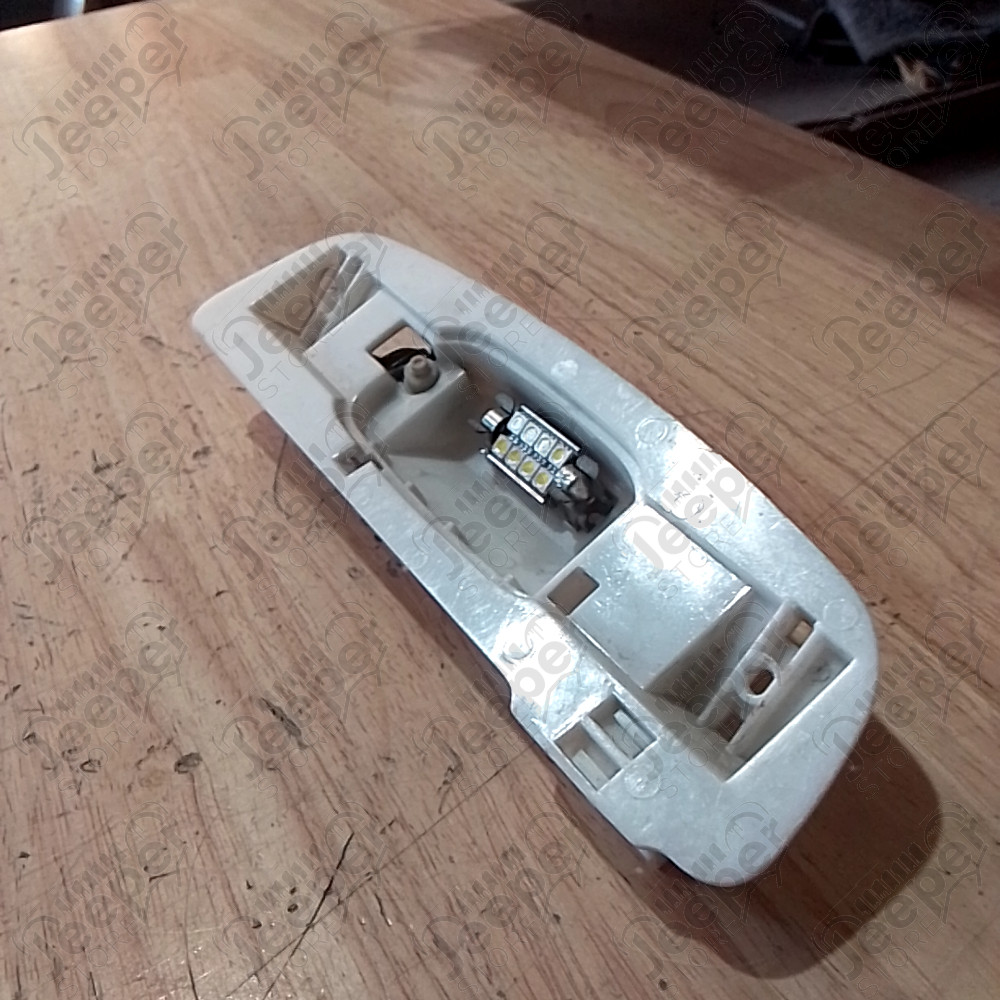 Occasion : Lumière plafonnier derrière poignée côté droit pour Jeep Grand Cherokee WJ, WG
