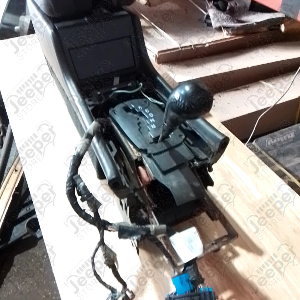 Occasion : Console centrale avec levier de boîte de vitesse automatique pour Cadillac Seville STS 4.6L V8 - 32 soupapes - 4 portes - Boite automatique 4 rapports