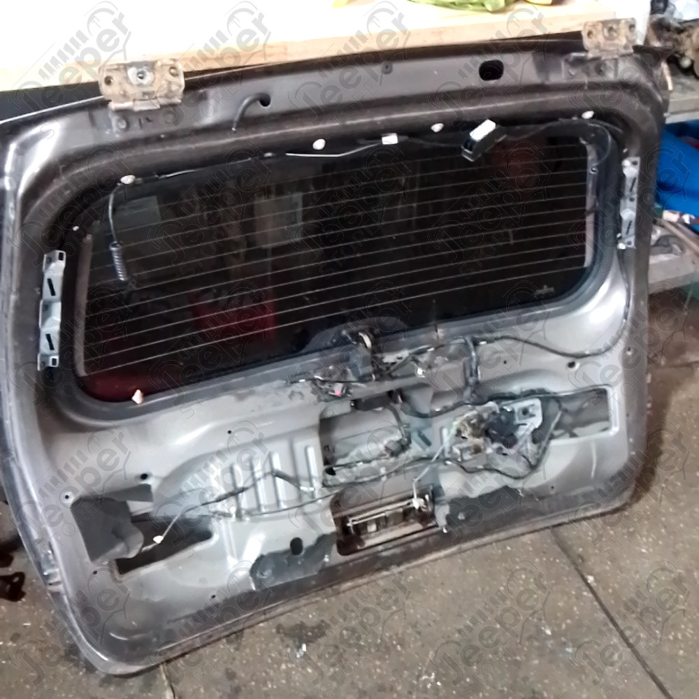 Occasion : Hayon de coffre arrière gris pour Jeep Grand Cherokee WJ, WG