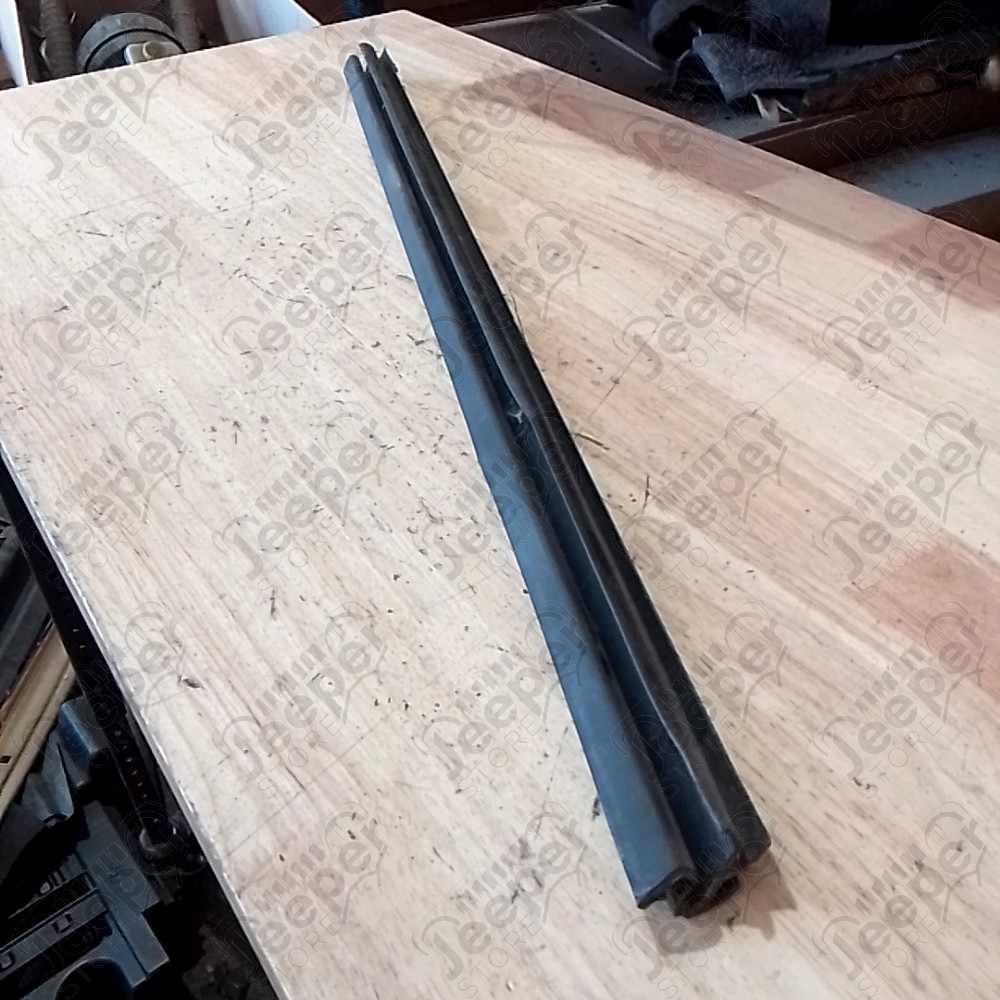 Occasion : Lèche vitre intérieur avant gauche pour Jeep Grand Cherokee WJ, WG