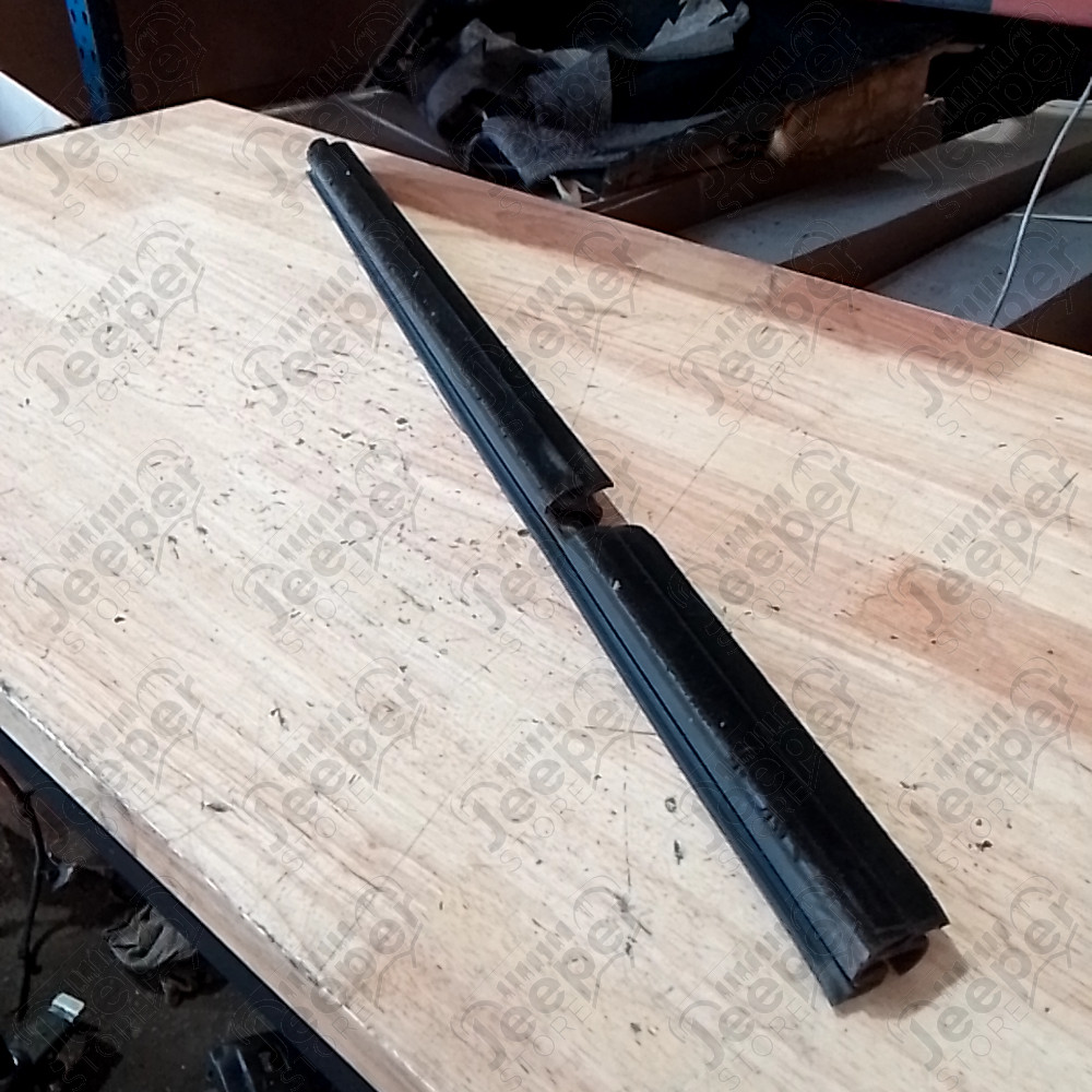 Occasion : Lèche vitre intérieur arrière gauche pour Jeep Grand Cherokee WJ, WG
