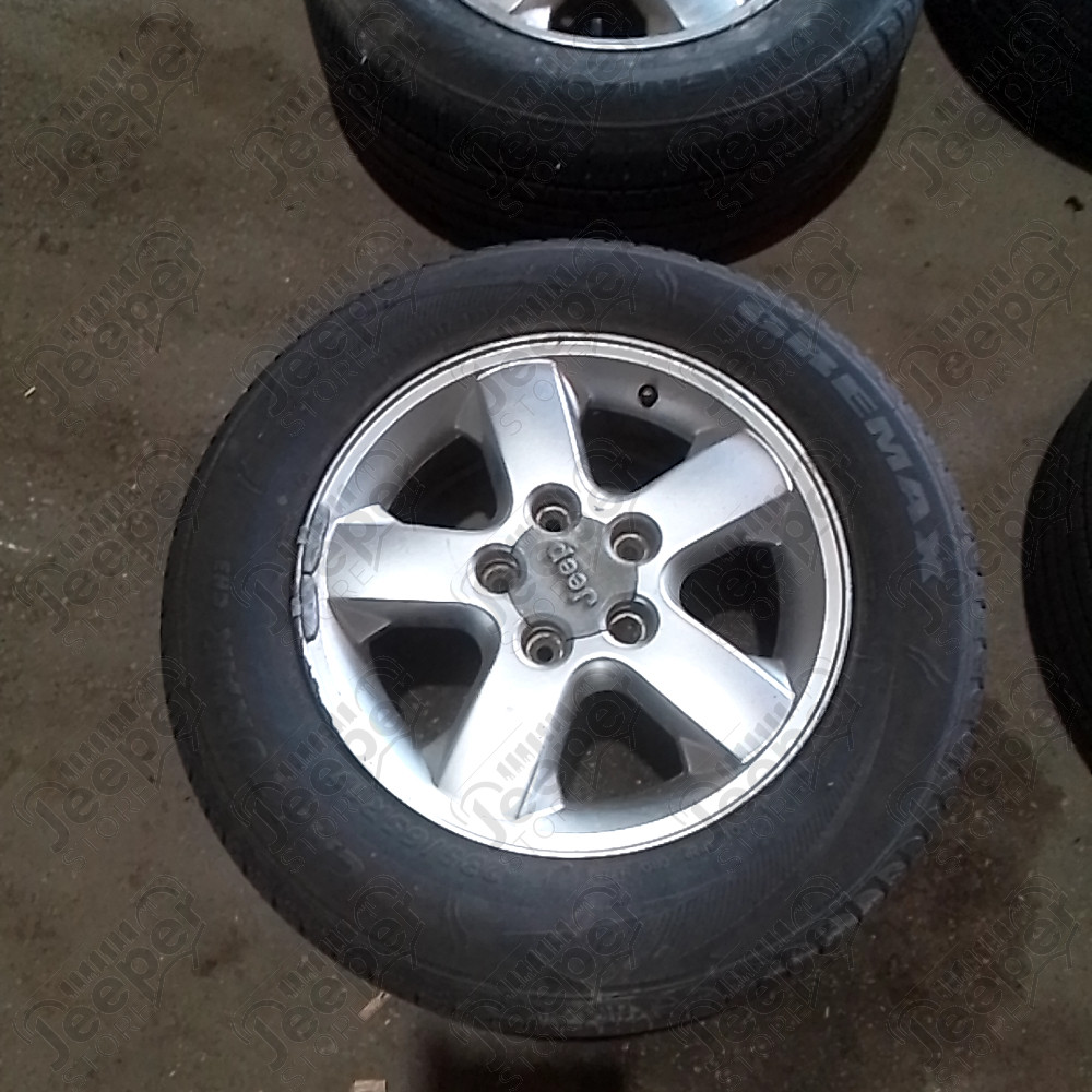 Occasion : Lot de 4 roues (jantes d'origine) + pneus GREMAX Capturar CH3 en 235/65R17 pour Jeep Grand Cherokee WJ, WG