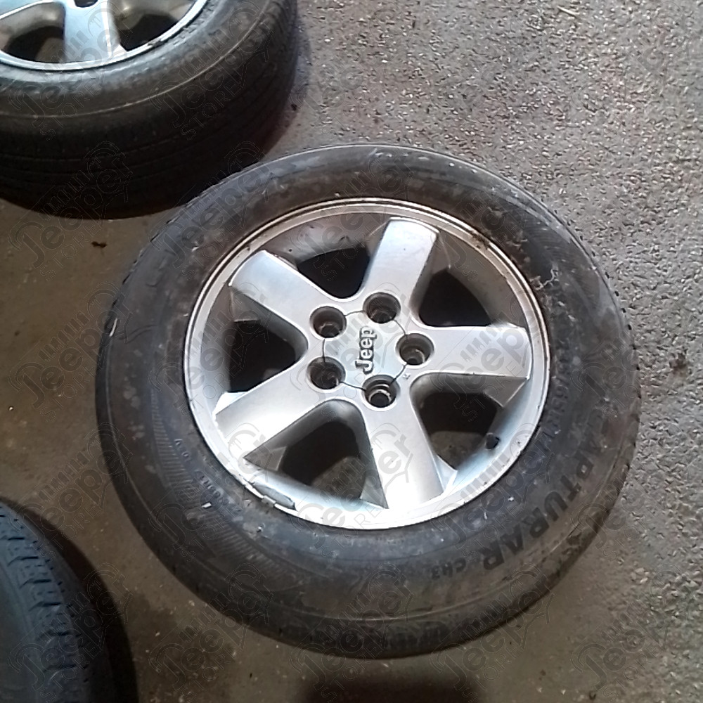 Occasion : Lot de 4 roues (jantes d'origine) + pneus GREMAX Capturar CH3 en 235/65R17 pour Jeep Grand Cherokee WJ, WG