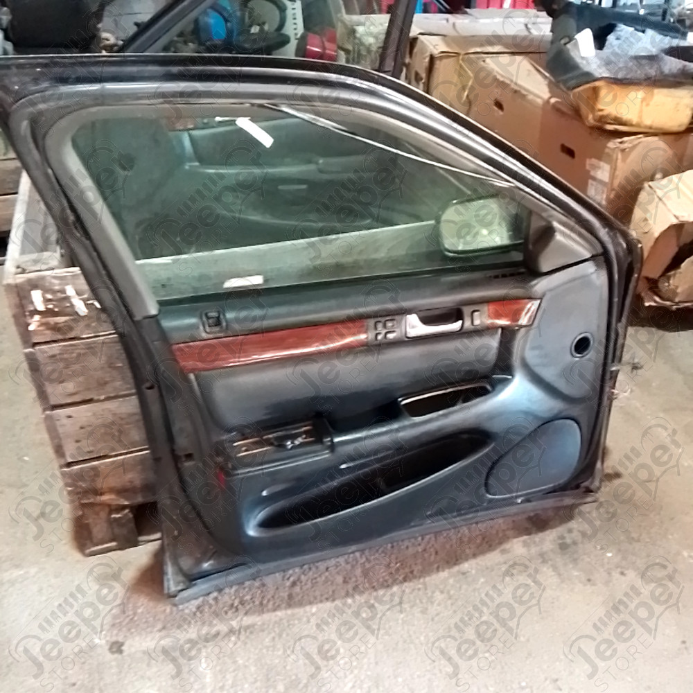 Occasion : Porte avant gauche noire pour Cadillac Seville STS 4.6L V8 - 32 soupapes - 4 portes - Boite automatique 4 rapports