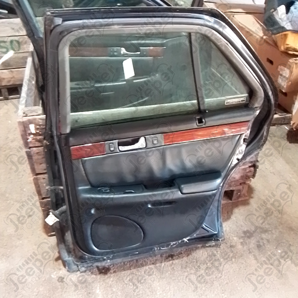 Occasion : Porte arrière droite noire pour Cadillac Seville STS 4.6L V8 - 32 soupapes - 4 portes - Boite automatique 4 rapports