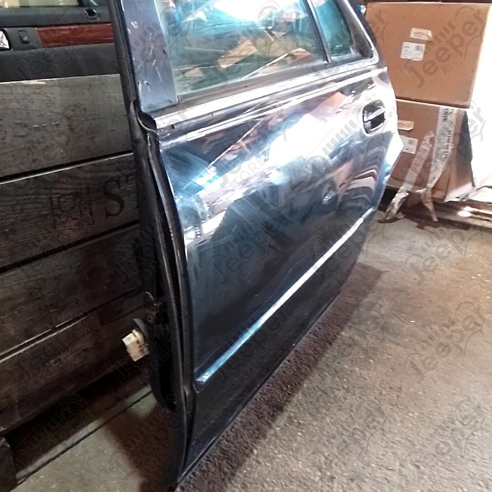 Occasion : Porte arrière gauche noire pour Cadillac Seville STS 4.6L V8 - 32 soupapes - 4 portes - Boite automatique 4 rapports