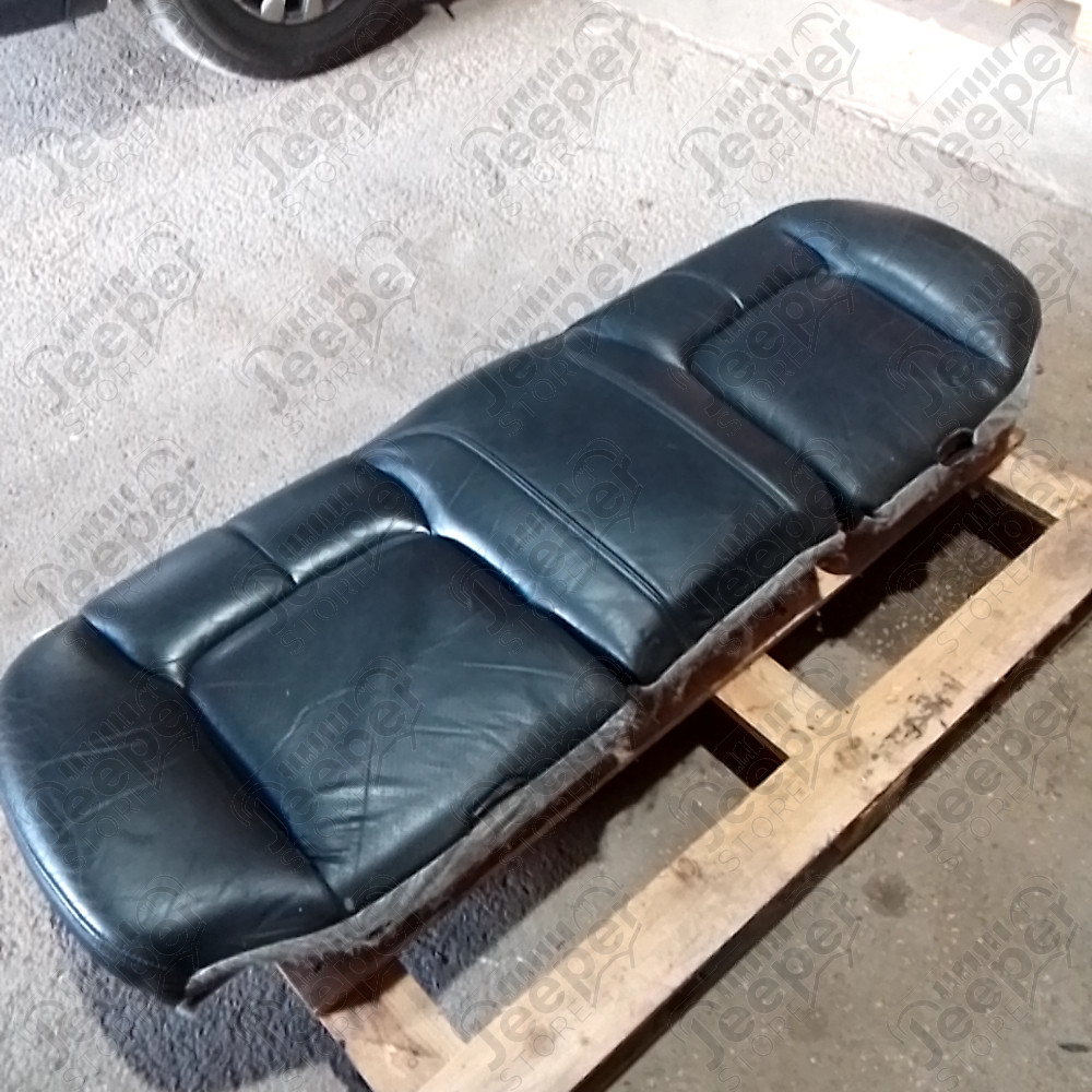 Occasion : Assise de banquette arrière en cuir noir pour Cadillac Seville STS 4.6L V8 - 32 soupapes - 4 portes - Boite automatique 4 rapports