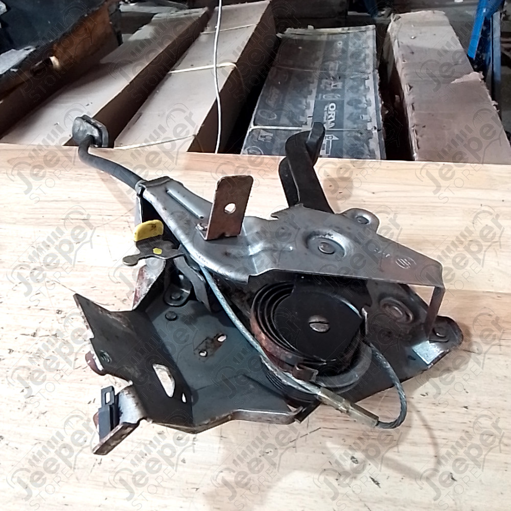 Occasion : Pédale de frein de parking à pied pour Cadillac Seville STS 4.6L V8 - 32 soupapes - 4 portes - Boite automatique 4 rapports