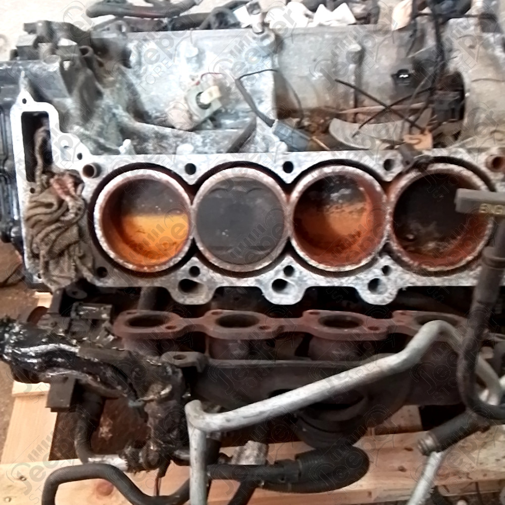 Occasion : Moteur V8 6.0L + faisceau électrique pour Cadillac Seville STS 4.6L V8 - 32 soupapes - 4 portes - Boite automatique 4 rapports