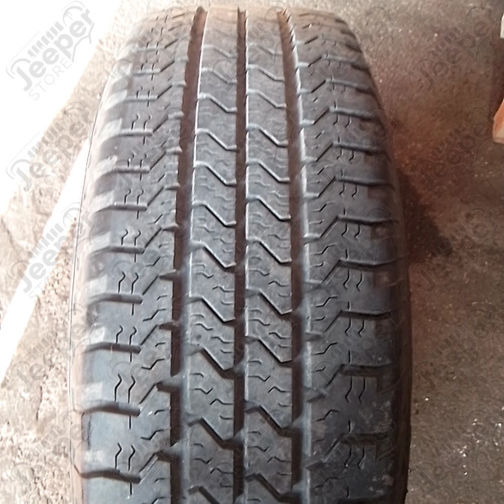 Occasion : Roue avec jante alu d'origine + pneu GOODYEAR Wrangler S4 en 235/70R16 pour Jeep TJ, XJ, ZJ, ZG