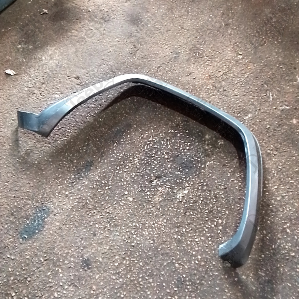 Occasion : Elargisseur d'aile avant gauche gris pour Jeep Cherokee XJ