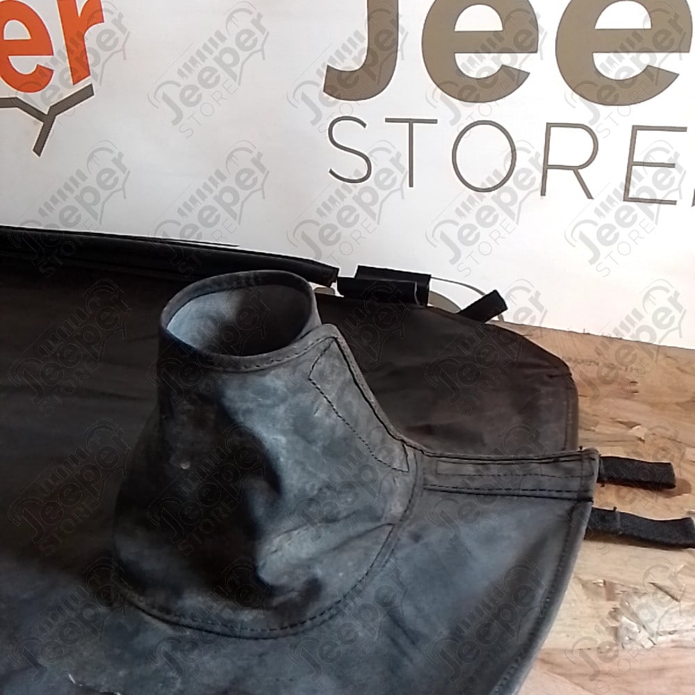 Occasion : Duster avec baguette coffre couvre plateau noir Bestop (déchirure) pour Jeep Wrangler YJ