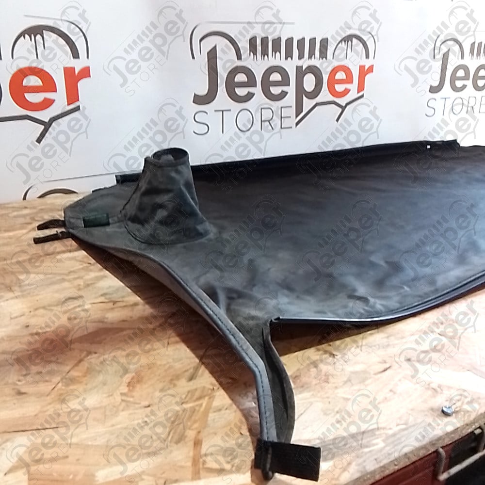 Occasion : Duster avec baguette coffre couvre plateau noir Bestop (déchirure) pour Jeep Wrangler YJ
