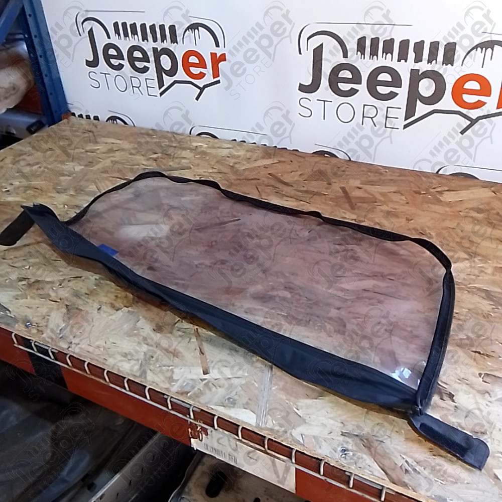 Occasion : Lunette arrière plastique pour bâche Bestop grise pour Jeep CJ7, YJ, TJ