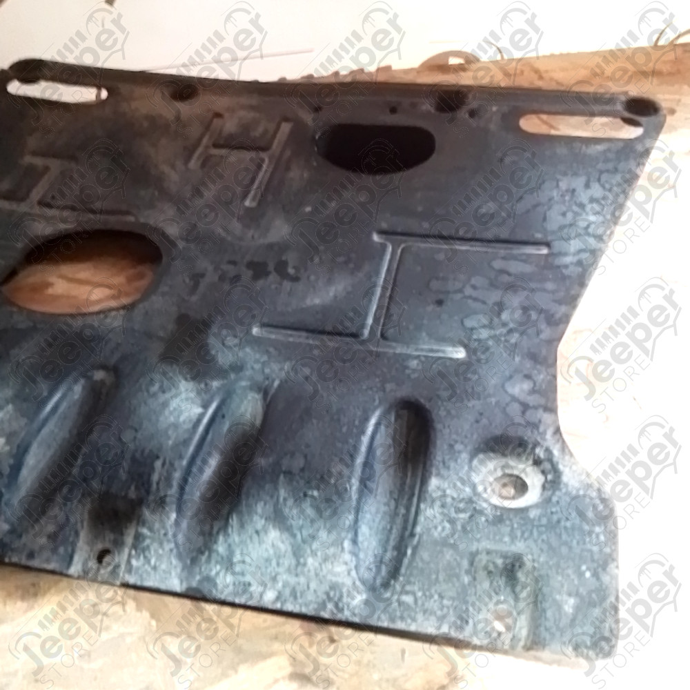 Occasion : Plaque de protection en plastique moteur pour essieu avant (?) pour Jeep divers