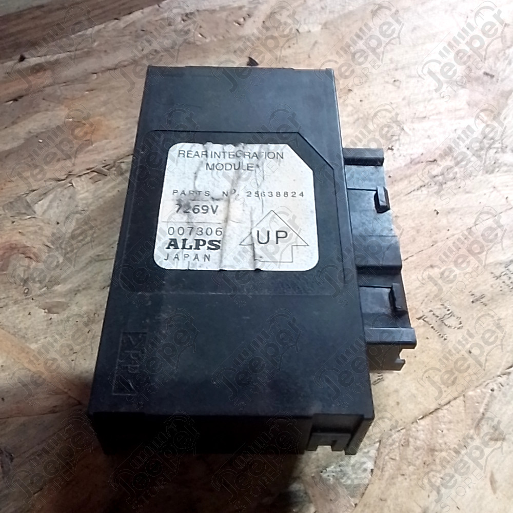 Occasion : Module de confort arrière (?) pour Cadillac Seville STS 4.6L V8 - 32 soupapes - 4 portes - Boite automatique 4 rapports