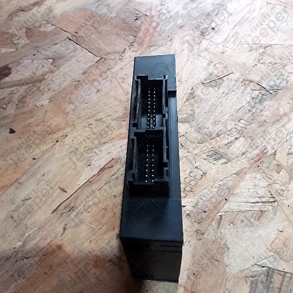 Occasion : Module de confort arrière (?) pour Cadillac Seville STS 4.6L V8 - 32 soupapes - 4 portes - Boite automatique 4 rapports