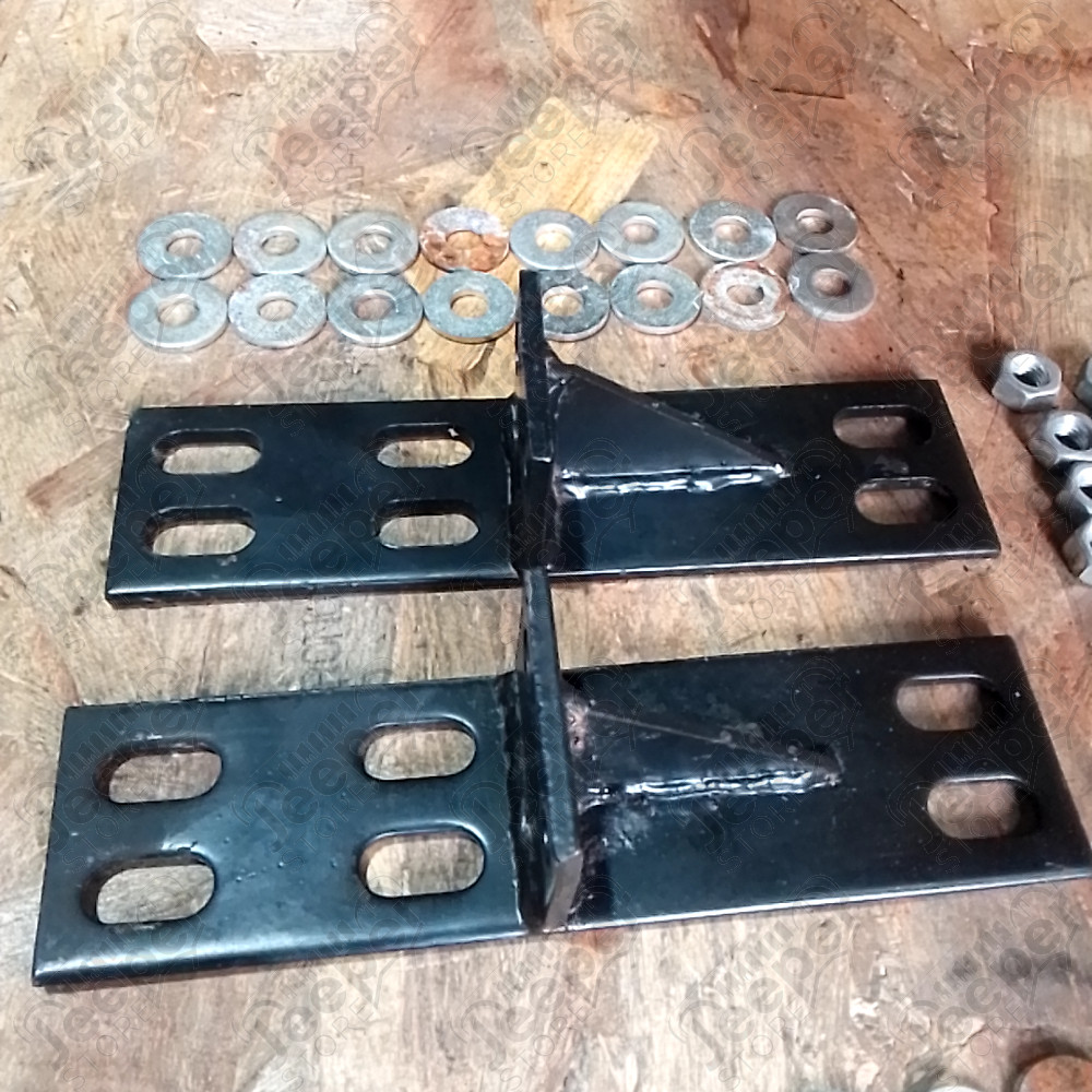 Occasion : Lot de 2 supports métalliques pour pare chocs arrière noirs (avec visserie) pour Jeep YJ, TJ