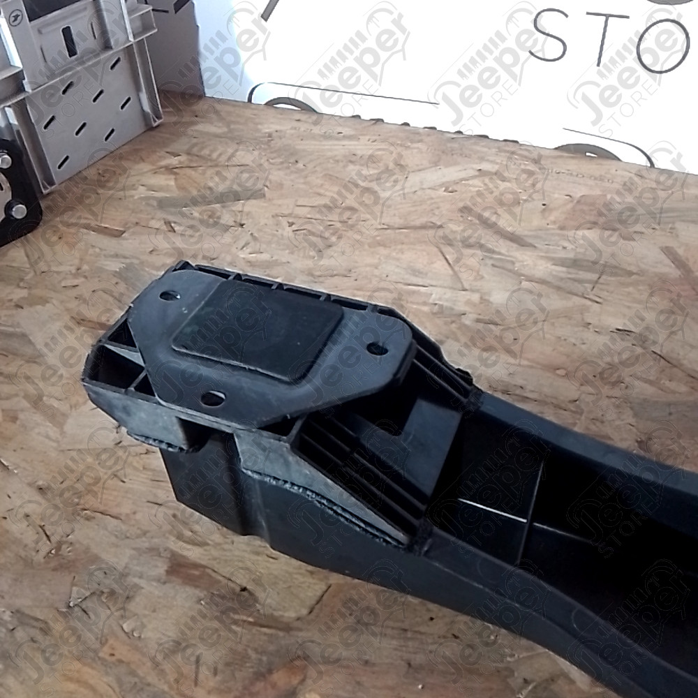 Occasion : Renfort de pare chocs arrière pour Jeep Renegade BU