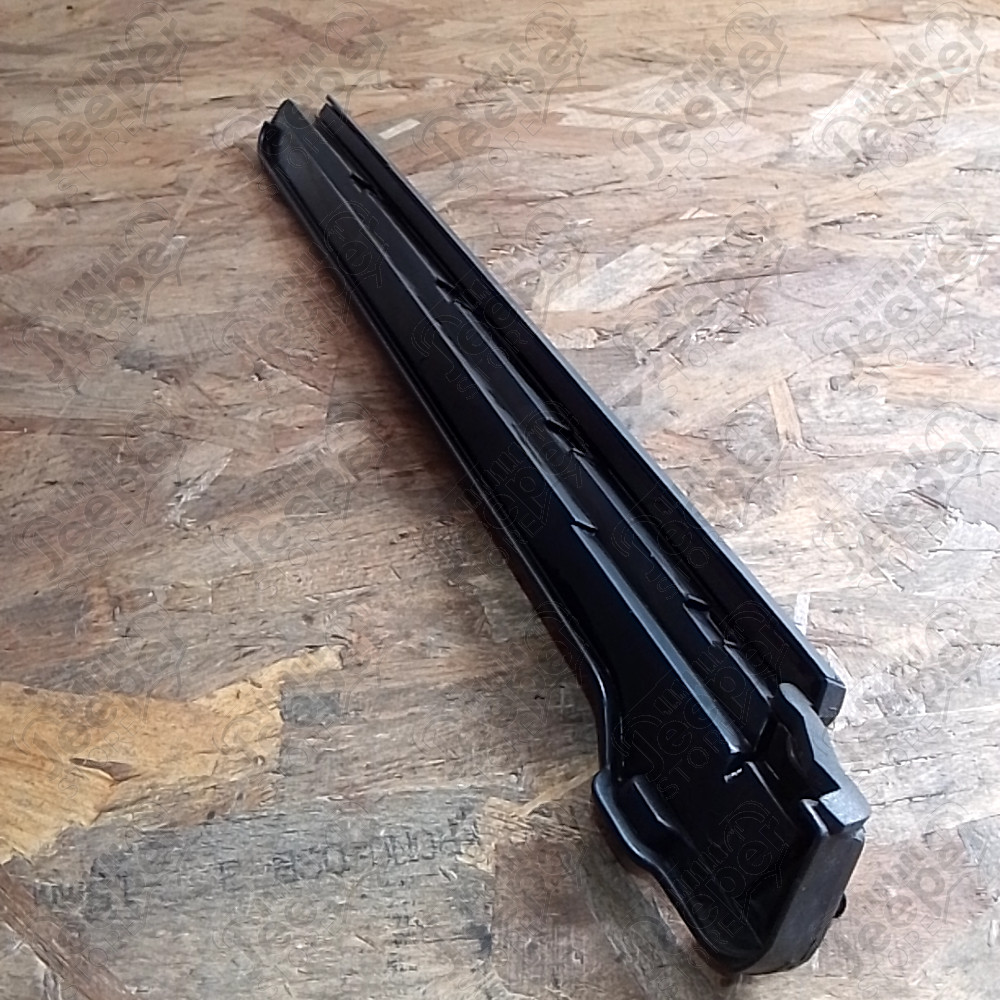 Occasion : Lot de 2 baguettes de capotage pour pare brise droit pour Jeep Wrangler YJ