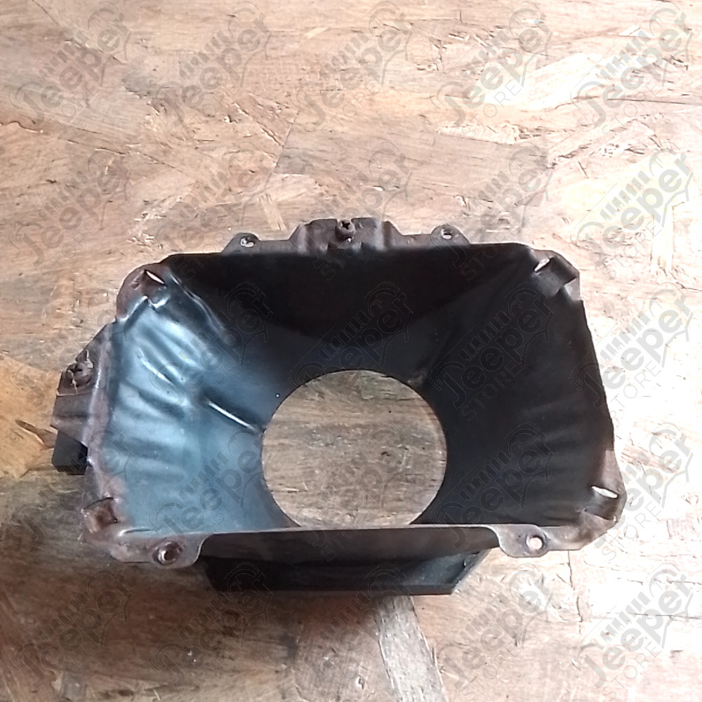 Occasion : Cuvelage + support de phare avant droit (version europe) pour Jeep Wrangler YJ
