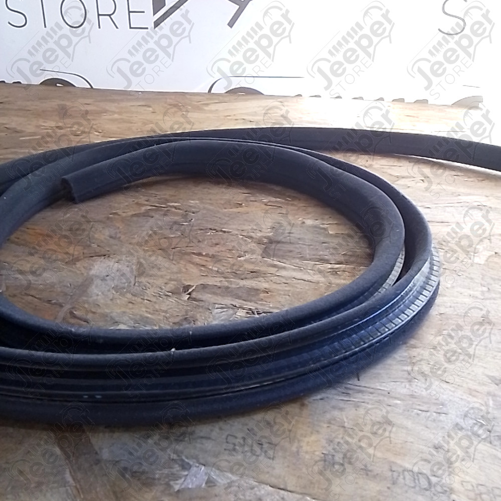 Occasion : Joint sur caisse arrière droit pour Cadillac Seville STS 4.6L V8 - 32 soupapes - 4 portes - Boite automatique 4 rapports