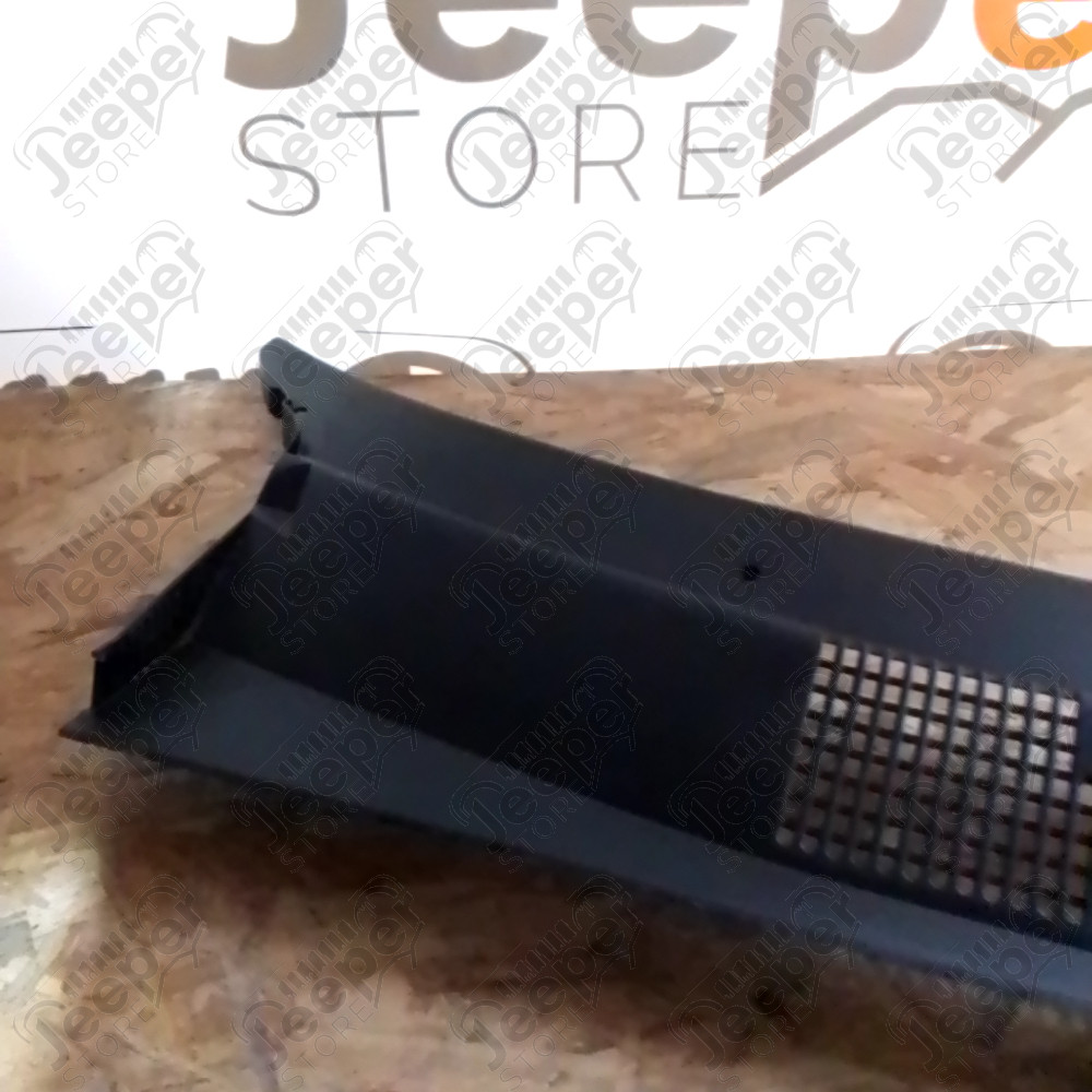 Occasion : Garniture plastique sous pare brise pour Jeep Grand Cherokee ZJ, ZG
