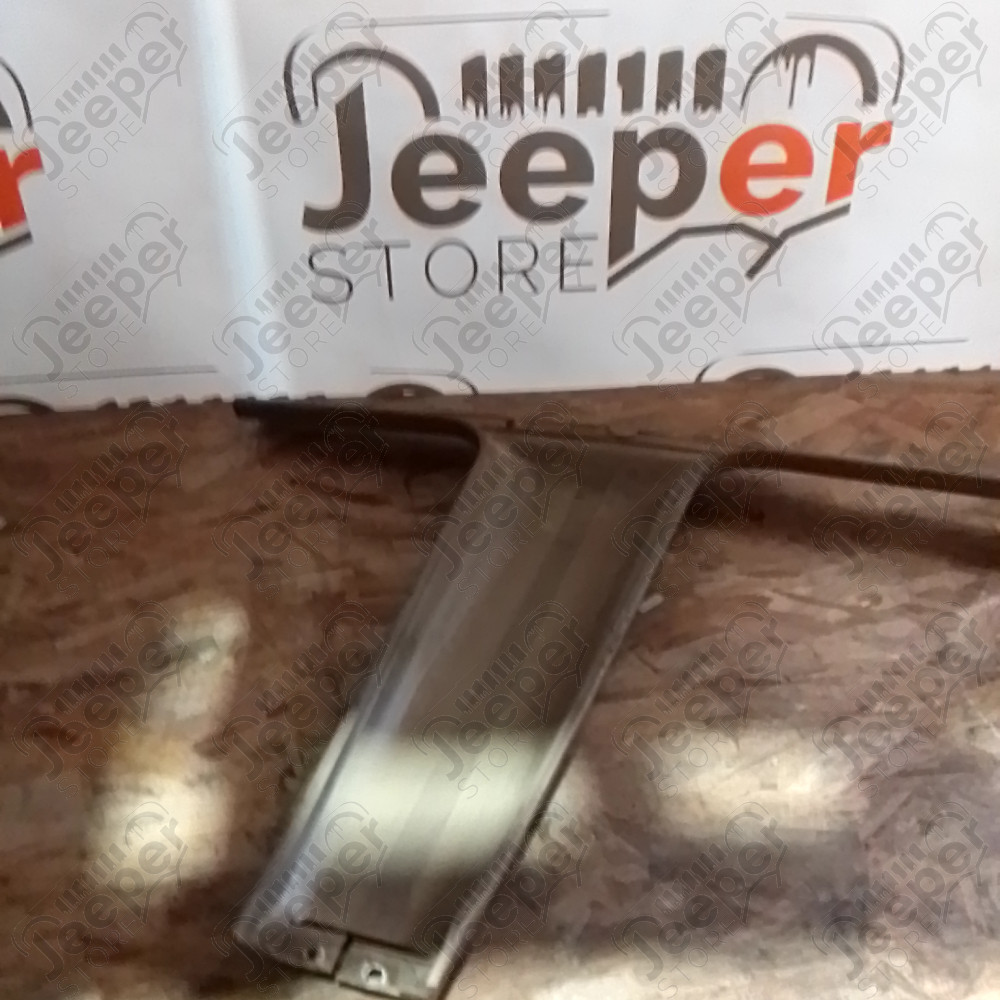 Occasion : Garniture plastique beige de vitre arrière gauche pour Jeep Grand Cherokee ZJ, ZG