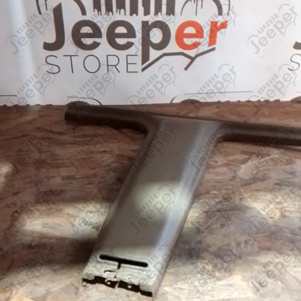 Occasion : Garniture plastique beige de vitre arrière droite pour Jeep Grand Cherokee ZJ, ZG