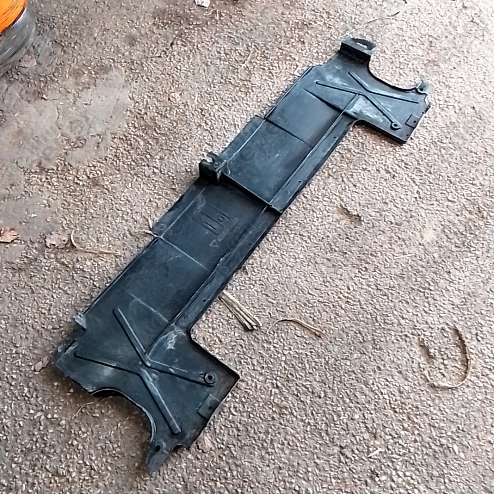 Occasion : Cache plastique arrière sous caisse pour Porsche Boxster 2.5L essence phase 1 pour Jeep divers